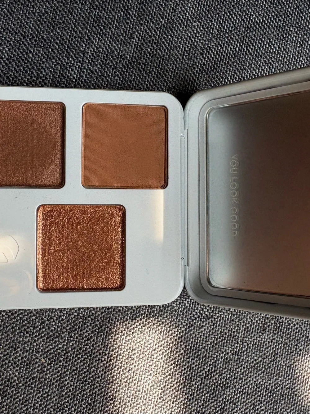 NWOT Glossier Monochromes Essential Eyeshadow in Teak